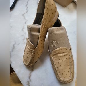 AJ woman ostrich shoes size 9